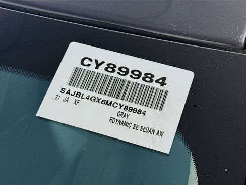 Used 2021 Jaguar XF R-Dynamic SE image 40