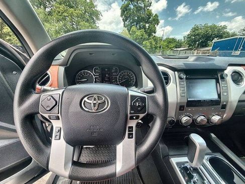 Used 2019 Toyota Tundra SR5 w/ SR5 Upgrade Package AWD/4WD image 11