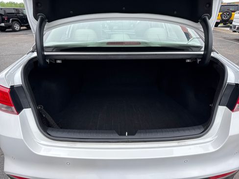 Used 2018 Kia Optima EX w/ Premium Package FWD image 34