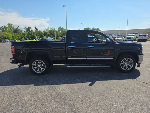 Used 2017 GMC Sierra 1500 SLT w/ SLT Premium Package AWD/4WD image 3