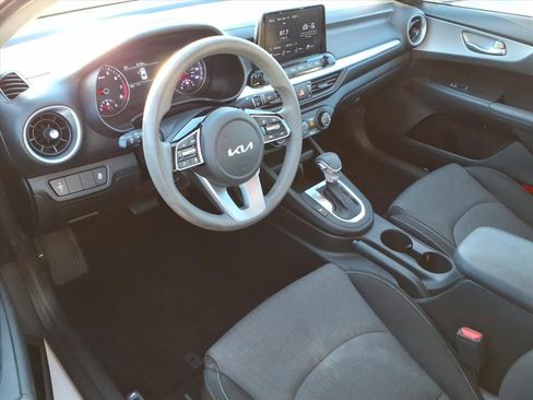 Used 2023 Kia Forte LXS image 12