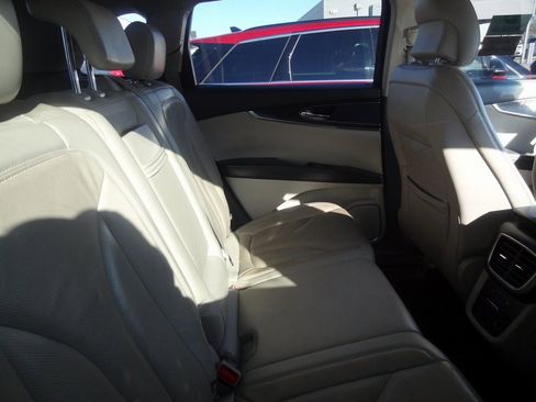 Used 2017 Lincoln MKX Reserve w/ Lincoln MKX Climate Package image 10