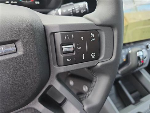 New 2026 Land Rover Defender 110 S image 19