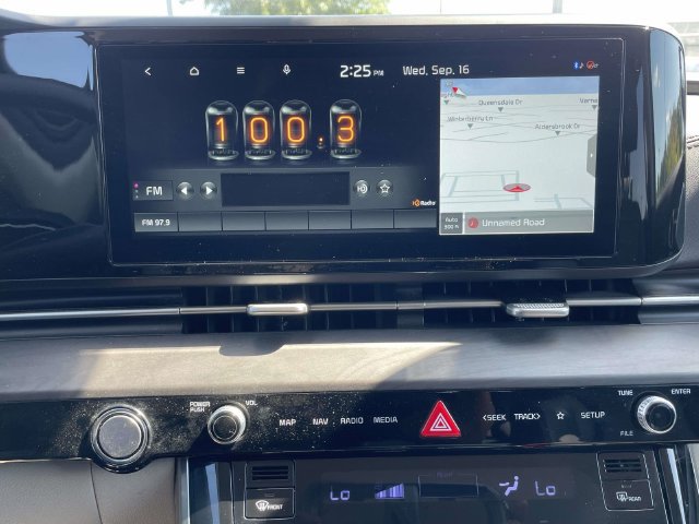 Certified 2022 Kia Carnival SX FWD image 25