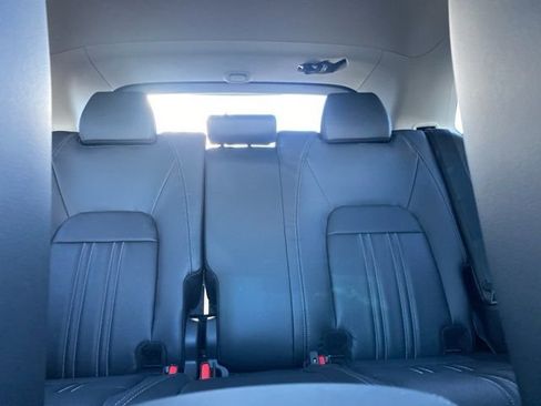 New 2026 Honda HR-V EX-L image 14