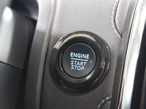 Used 2025 Ford Expedition Platinum image 47