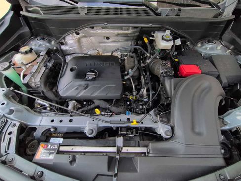 Used 2022 Buick Encore GX Essence w/ Experience Buick Package AWD/4WD image 15