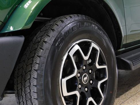 Used 2025 Ford Bronco Outer Banks AWD/4WD image 24