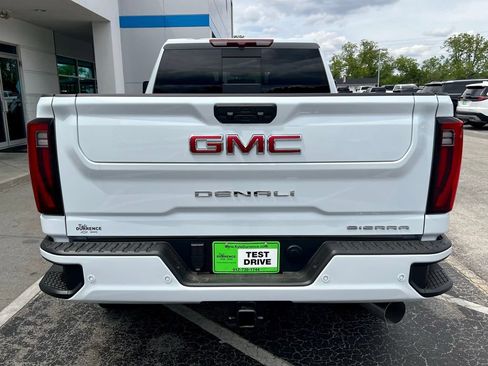 New 2026 GMC Sierra 2500 Denali AWD/4WD image 6