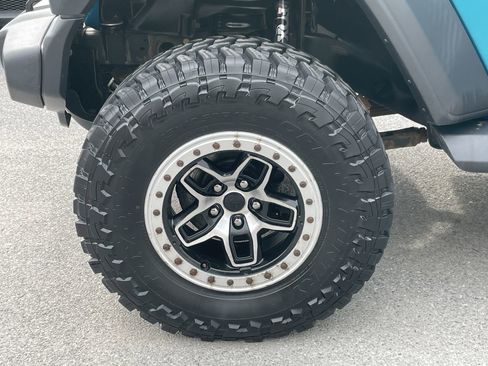 Used 2019 Jeep Wrangler Unlimited Sport S image 26