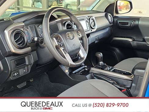 Used 2018 Toyota Tacoma SR5 RWD image 10