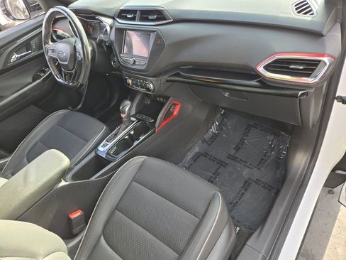 Used 2022 Chevrolet TrailBlazer RS image 14