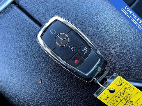 Used 2022 Mercedes-Benz GLC 300 image 14