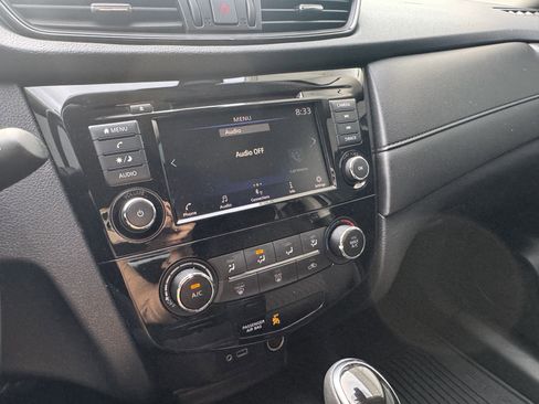 Used 2020 Nissan Rogue S AWD/4WD image 15