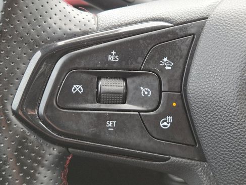 Used 2024 Chevrolet Trax RS w/ Driver Confidence Package FWD image 6