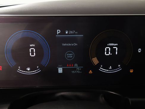 Used 2025 Hyundai Tucson SEL FWD image 4