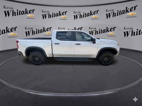 Used 2022 Chevrolet Silverado 1500 ZR2 w/ Technology Package AWD/4WD image 10