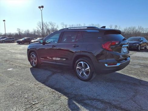 Used 2021 GMC Terrain SLT image 25