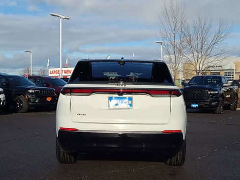 New 2025 Jeep Wagoneer S Launch Edition w/ Trailer Tow Group image 13