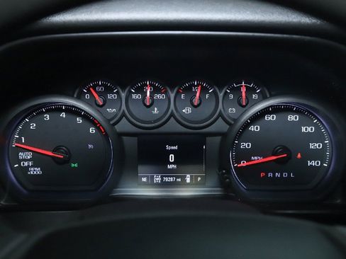 Used 2021 Chevrolet Silverado 1500 Custom image 24