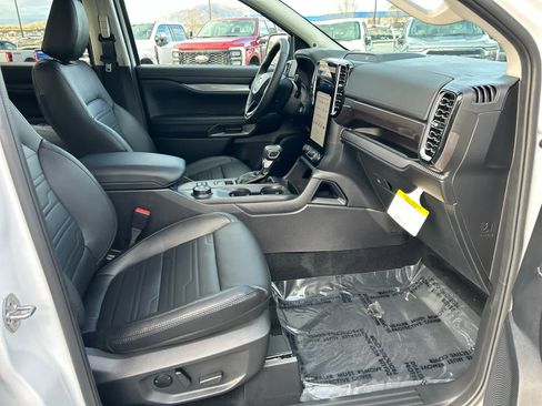 New 2025 Ford Ranger Lariat w/ FX4 Off-Road Package image 21