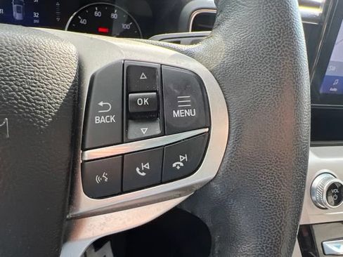 Used 2023 Ford Explorer XLT w/ Equipment Group 202A AWD/4WD image 16