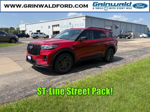 New 2026 Ford Explorer ST-Line w/ ST-Line Street Pack AWD/4WD image 1