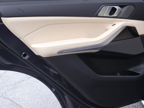 Used 2021 BMW X5 sDrive40i w/ Premium Package 2 image 12