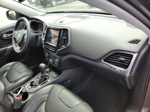 Used 2022 Jeep Cherokee Limited AWD/4WD image 35