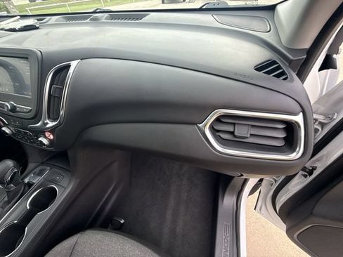Certified 2024 Chevrolet Equinox LT FWD image 30