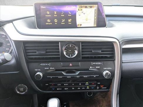 Used 2018 Lexus RX 350L w/ Premium Package image 16