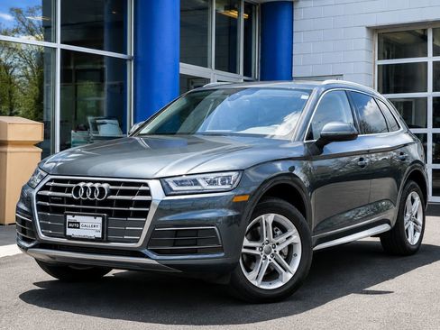 Used 2018 Audi Q5 2.0T Premium Plus w/ Premium Plus Package AWD/4WD image 1