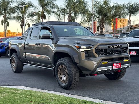 New 2026 Toyota Tacoma 4x4 Double Cab Hybrid image 4