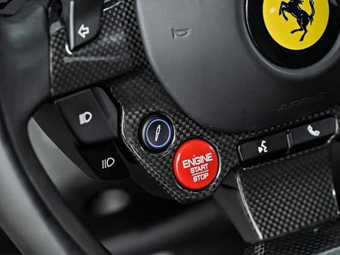Used 2018 Ferrari 812 Superfast RWD image 23