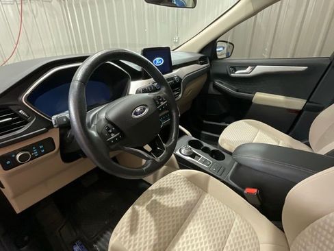 Used 2020 Ford Escape SE Sport AWD/4WD image 9