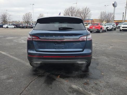 Used 2019 Lincoln Nautilus Reserve image 9