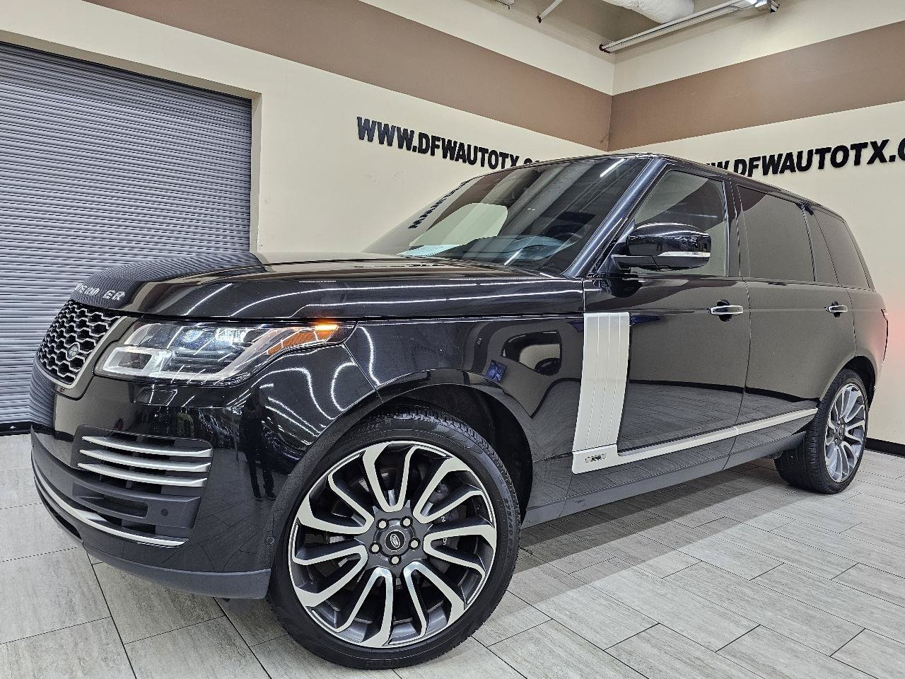 Used 2021 Land Rover Range Rover Long Wheelbase Autobiography AWD/4WD image 1