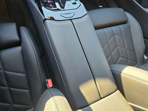 Certified 2025 BMW 530i xDrive 530i xDrive w/ Premium Package image 23