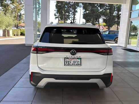 Certified 2026 Volkswagen Tiguan S FWD image 4