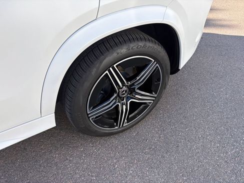 Used 2026 Mercedes-Benz GLE 450 4MATIC image 11