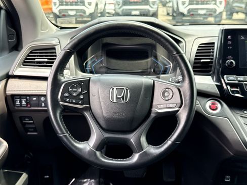 Used 2023 Honda Odyssey EX-L image 16