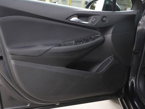 Used 2017 Chevrolet Cruze LT w/ Convenience Package image 17