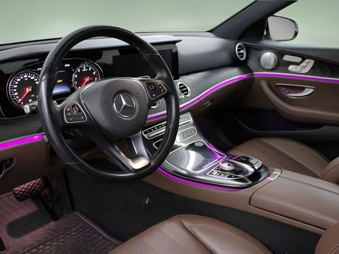 Used 2017 Mercedes-Benz E 300 4MATIC image 13