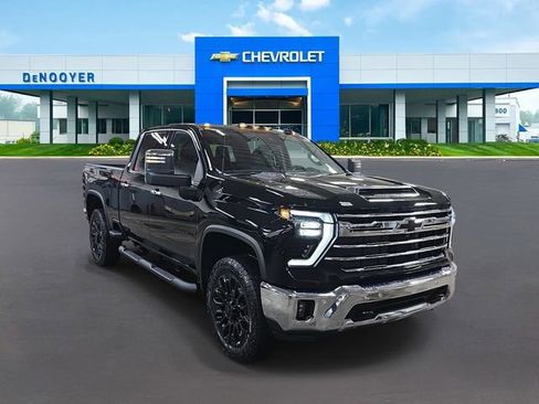 New 2026 Chevrolet Silverado 2500 LTZ w/ LTZ Premium Package image 3
