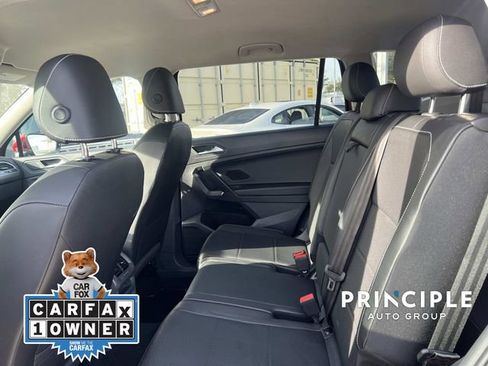 Certified 2021 Volkswagen Tiguan SE image 28