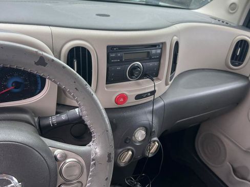 Used 2009 Nissan Cube 1.8 S w/ Interior Designer Pkg FWD image 10
