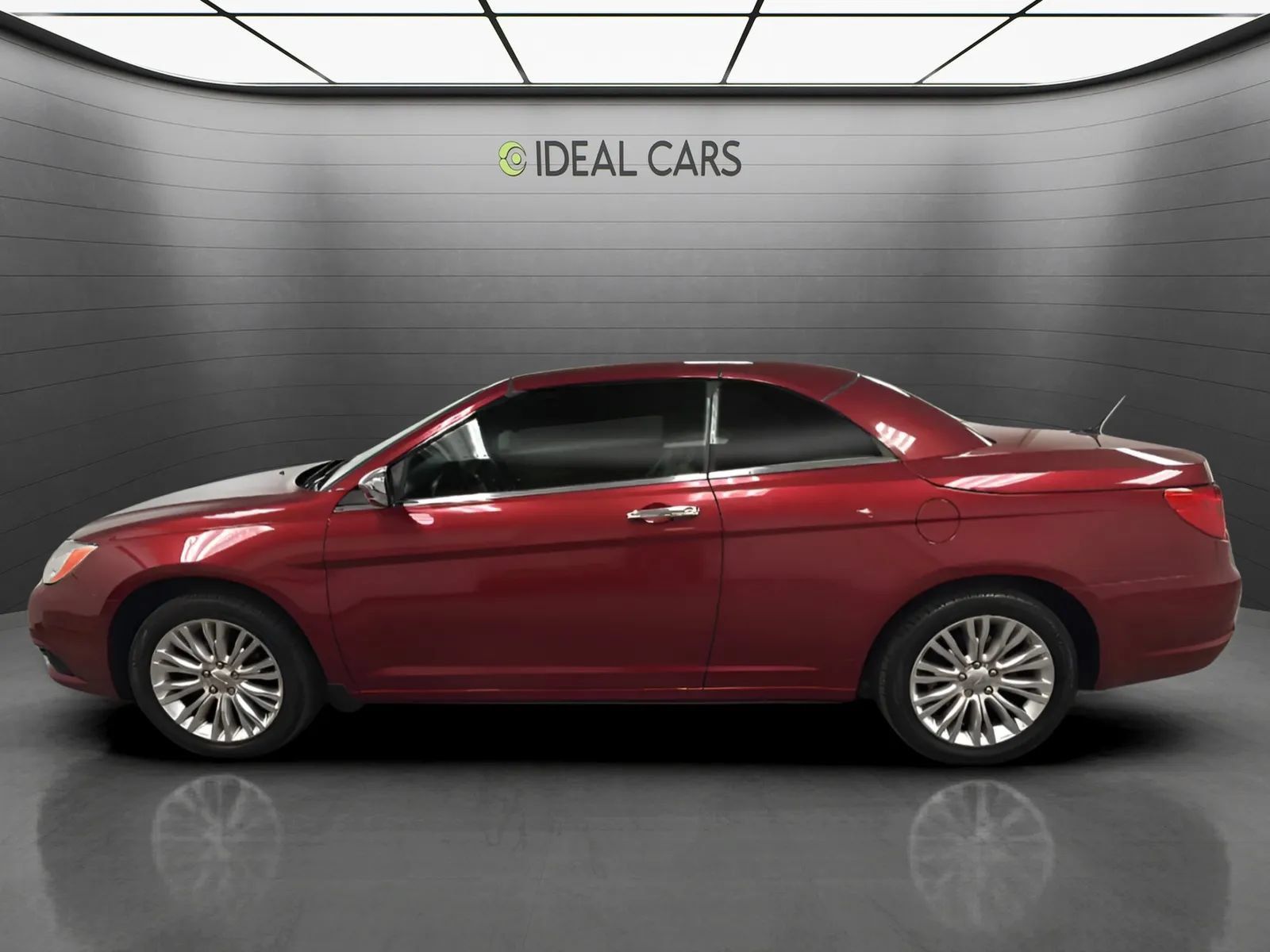 Used 2013 Chrysler 200 Limited FWD image 8