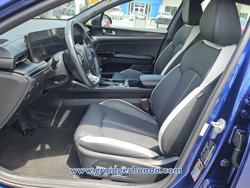 Used 2025 Kia K5 GT-Line w/ GT-Line Premium Package FWD image 10