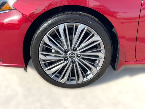 Used 2025 Nissan Altima 2.5 SL image 11