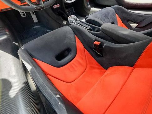 Used 2019 McLaren 600LT RWD image 75